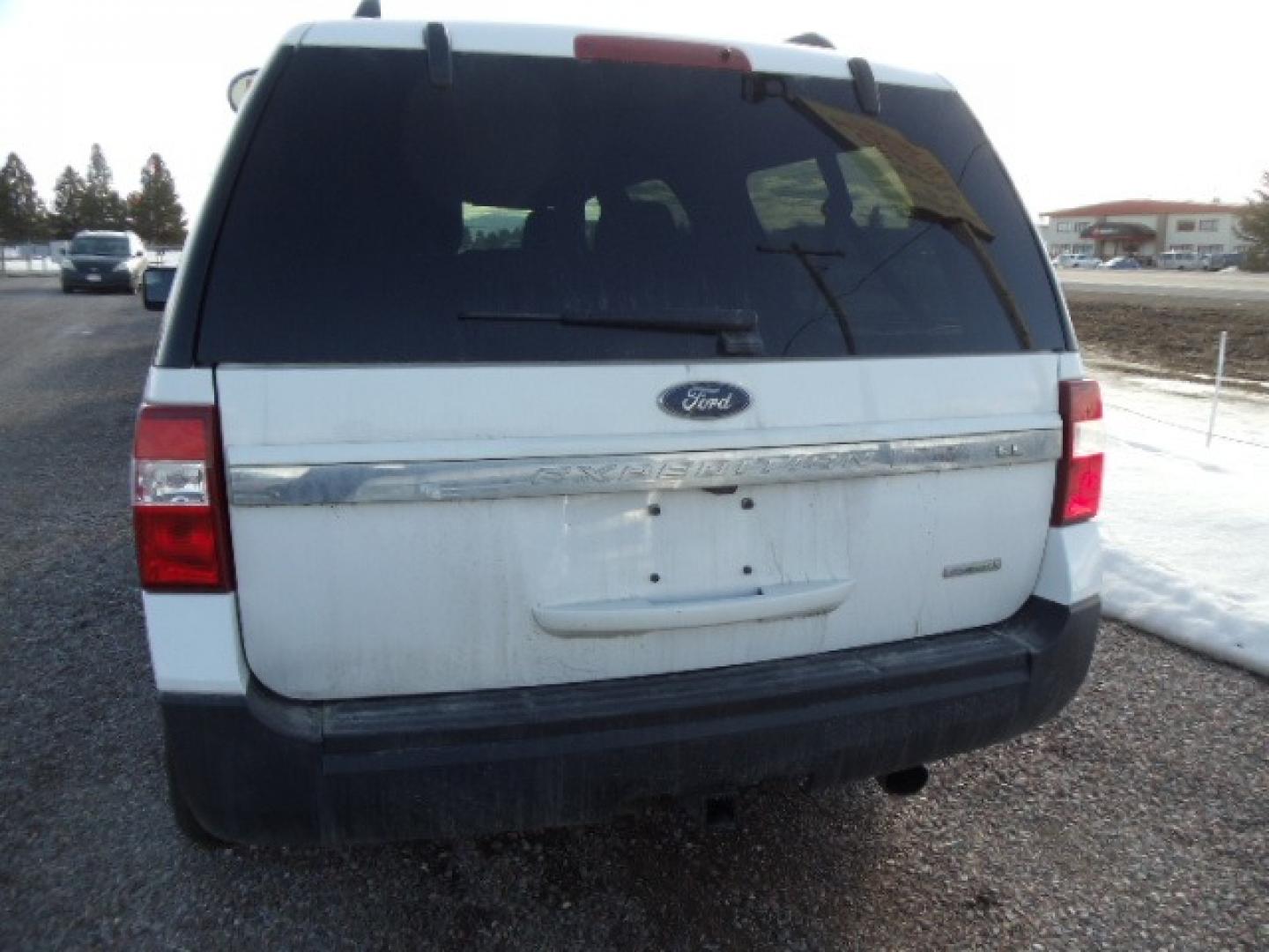 2016 White /Tan Ford Expedition XL (1FMJK1GT8GE) with an 3.5L V6 Turbo engine, Automatic transmission, located at 5465 Highway 2 W., Columbia Falls, MT, 59912, (406) 892-4407, 48.352188, -114.240929 - 8 Passenger, 3.5L Ecoboost motor, Back Up Camera, Power seat drivers side only, Power windows, door locks and mirrors, Towing. This SUV was previously owned by the federal government so it has been well maintained and taken care of. The vehicle is very clean inside and out with great tires and low - Photo#5